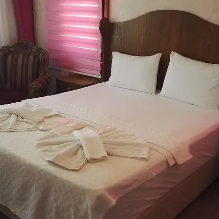 Cunda Dalyan Hotel Ayvalı